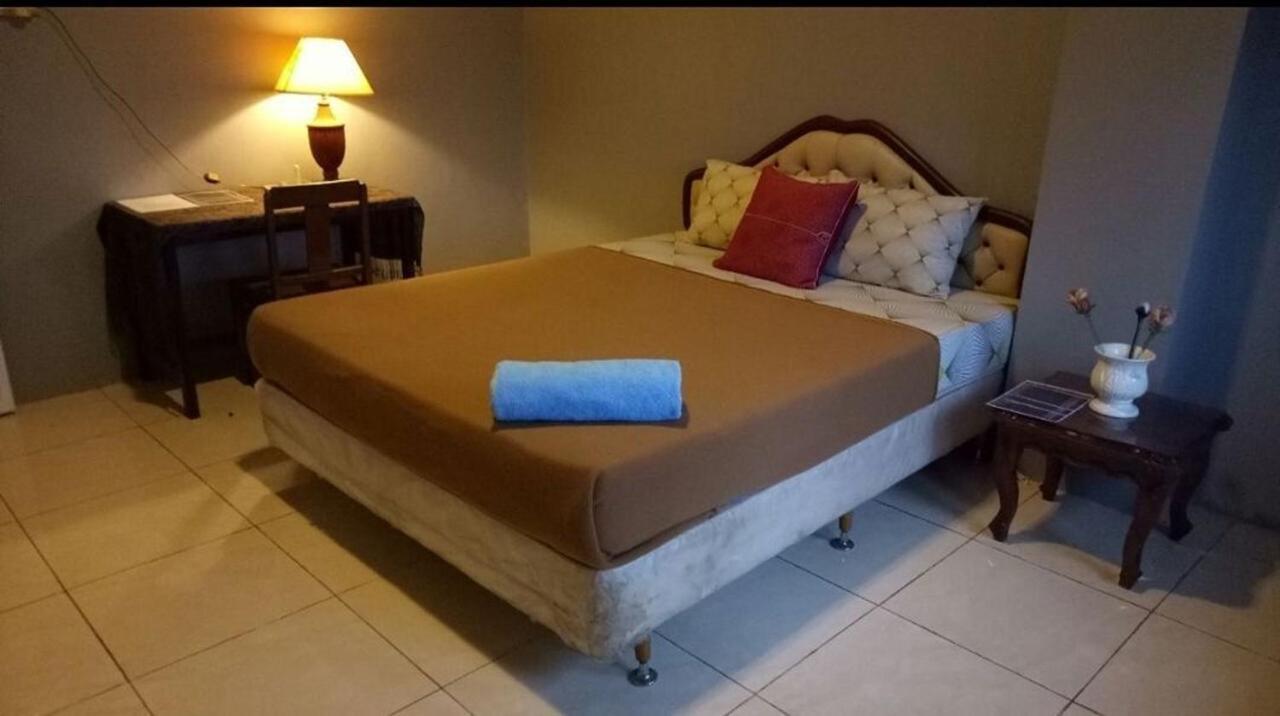 The Carstensz Homestay Makassar