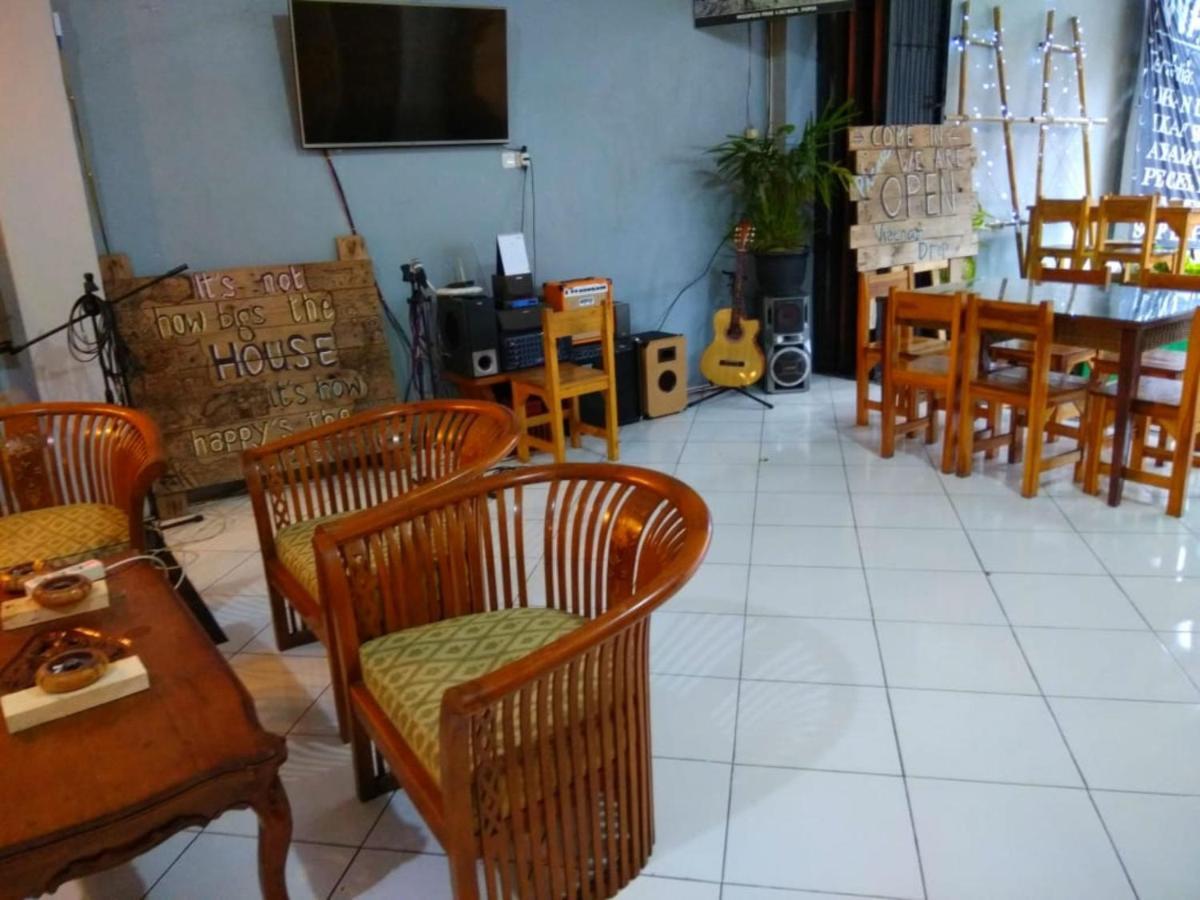 The Carstensz Homestay Makassar